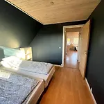 Lejlighed Entire With 2 Bedrooms And Private Patio *