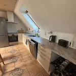 Entire With 2 Bedrooms And Private Patio Lejlighed
