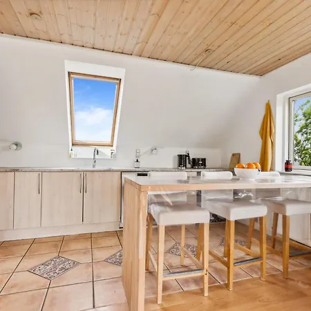 Entire With 2 Bedrooms And Private Patio Apartament