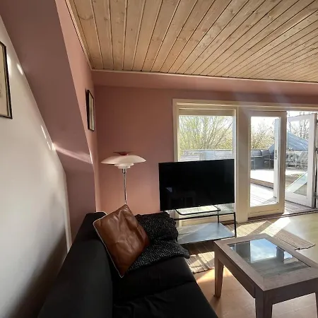 Entire With 2 Bedrooms And Private Patio * Dragør