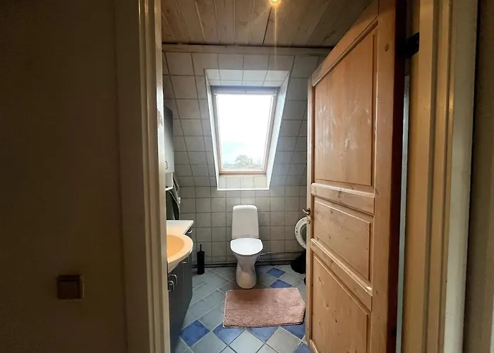 Entire With 2 Bedrooms And Private Patio Appartement *