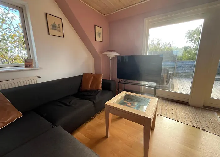 Appartement Entire With 2 Bedrooms And Private Patio *